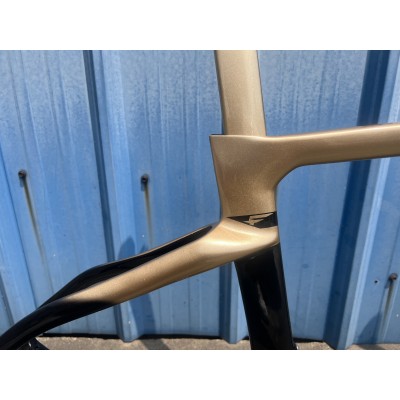 Pinarello DogMa F Carbon Road Bicycle Frame Rim Brake Black and Gold-Cadre Pinarello