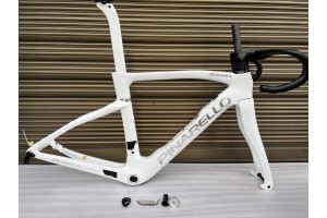 Biała rama roweru szosowego Pinarello DogMa F Carbon