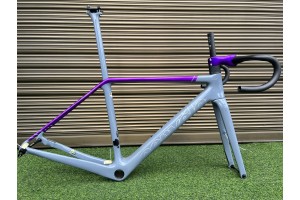 Cuadro de bicicleta de carretera Cervelo R5 de fibra de carbono gris y morado