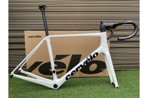 Quadro de bicicleta de estrada de fibra de carbono Cervelo R5 branco