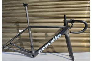 Rama roweru szosowego Cevelo R5 Carbon w kolorze czarnym