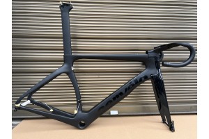 Черна рамка за шосеен велосипед Cervelo New S5 Carbon