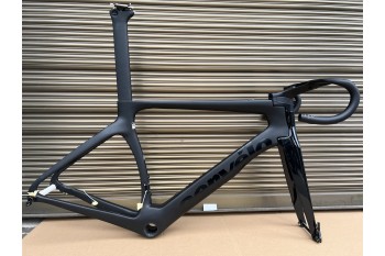 Cadre de vélo de route Cervelo New S5 en carbone noir