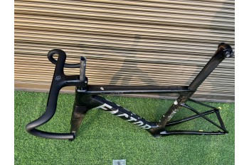 BLACK INC ნახშირბადის ბოჭკოვანი სახელური (Pinarello F10, Pinarello GREVIL+, FACTOR OSTRO ჩარჩოებისთვის)
