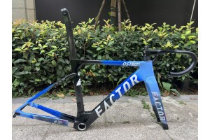 FACTOR OSTRO カーボン ロードバイク フレーム ブルーとブラック