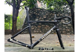 Cadre de vélo de route en fibre de carbone Cadre S-Works Tarmac SL7 Frein à disque Noir avec autocollants chromés