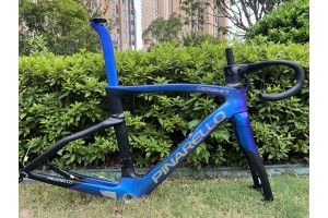 Pinarello DogMa F Kohlefaser-Rennradrahmen, Scheibenbremse, blaues Chamäleon