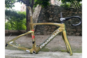 Telaio per bici da strada Pinarello DogMa F Carbon Chameleon