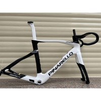 Карбоновая рама шоссейного велосипеда pinarello dogma f чернота с белизной