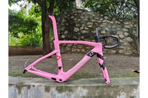 Pinarello DogMa F Карбонова рамка за шосеен велосипед Розова