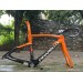 Telaio per bici da strada Pinarello DogMa F Carbon arancione con neroimage