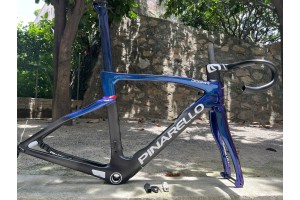 Карбоновая рама шоссейного велосипеда Pinarello DogMa F Chameleon