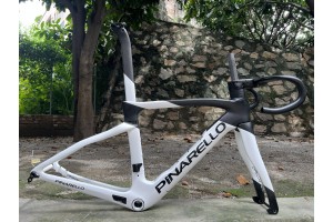 Telaio per bici da strada Pinarello DogMa F Carbon nero con bianco