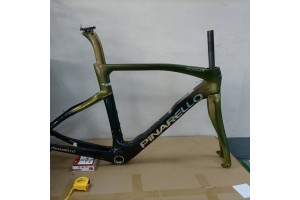 Cadru Bicicleta Drum Pinarello DogMa F Carbon Negru Cu Auriu