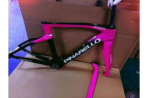 Cuadro de bicicleta de carretera Pinarello DogMa F Carbon rosa con negro