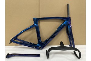 Pinarello DogMa F карбонова рамка за шосеен велосипед синя