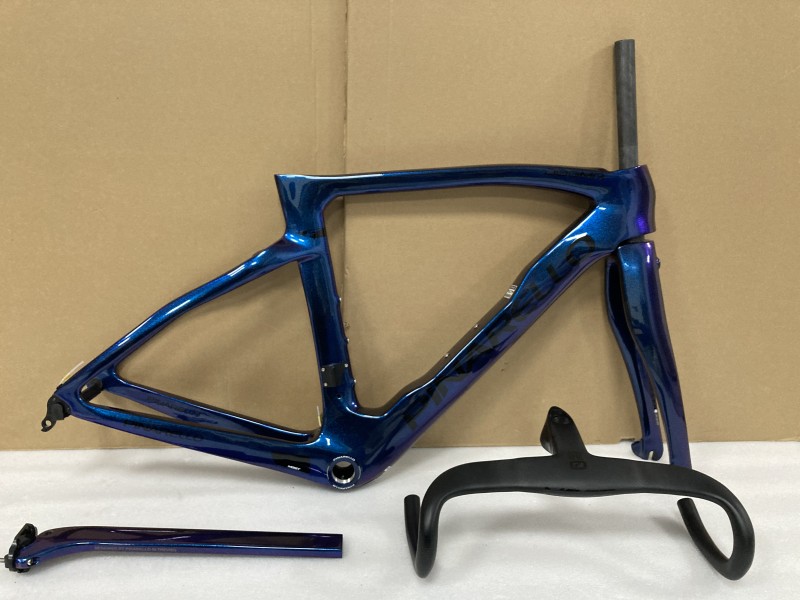 pinarello blue