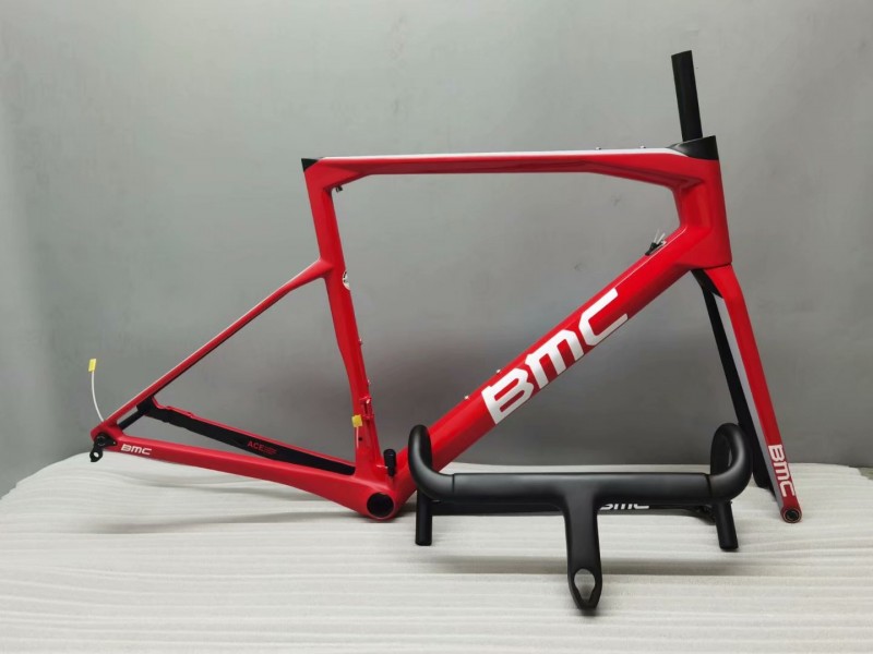 carbon disc road bike