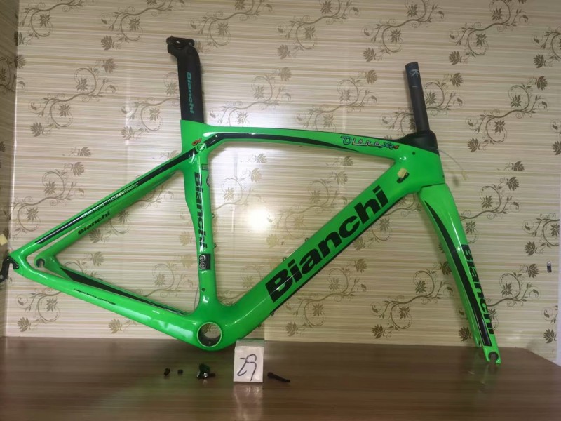 Bianchi XR4 szénszálas országúti kerékpárváz