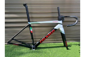 Colnago C68 Карбонова рамка за шосеен велосипед Черна