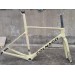 Cadre de vélo de route en fibre de carbone Colnago V4RS Beigeimage