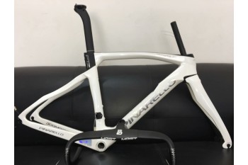 Rama roweru szosowego z włókna węglowego Pinarello DogMa F12 Disc Supported