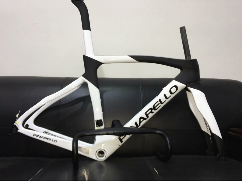 Cadre de vélo de route en carbone avec support pour disque Pinarello DogMa F12