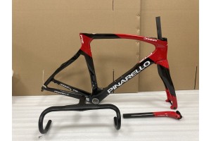 Freno sul cerchione del telaio della bicicletta da strada in fibra di carbonio Pinarello DogMa F12