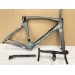 Cuadro de bicicleta de carretera de carbono con soporte de disco Pinarello DogMa F12image