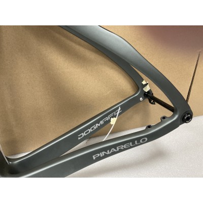 Telaio per bici da strada in carbonio supportato da Pinarello DogMa F12-Dogma F12 Disc Brake