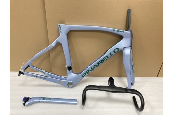 Telaio per bici da strada in carbonio supportato da disco Pinarello DogMa F12