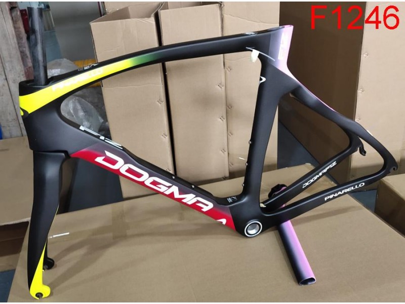 Pinarello DogMa F12 Rama roweru szosowego z włókna węglowego Hamulec szczękowy