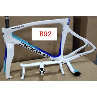 Telaio per bici da strada in carbonio supportato da Pinarello DogMa F12-Dogma F12 Disc Brake