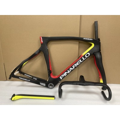 Pinarello DogMa F12 ketastoega süsinikust maanteerattaraam