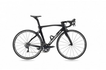 Cadru de bicicletă de drum din carbon Pinarello DogMa F12 suportat pe disc