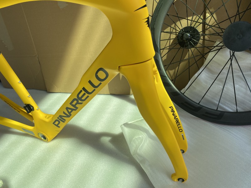 yellow pinarello f12