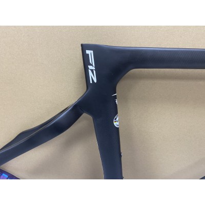 Cadre de vélo de route en carbone supporté par disque Pinarello DogMa F12-Dogma F12 Disc Brake