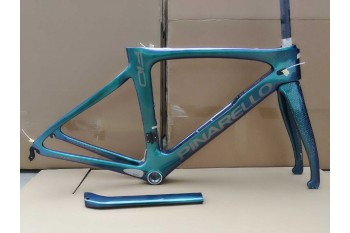 Karbonový silniční rám Pinarello DogMa F10