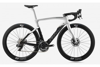 Pinarello DogMa F rama rowerowa z hamulcami tarczowymi srebrna z czarną