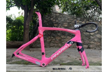 Pinarello DogMa F12 карбонова рамка за шосеен велосипед, розова спирачка