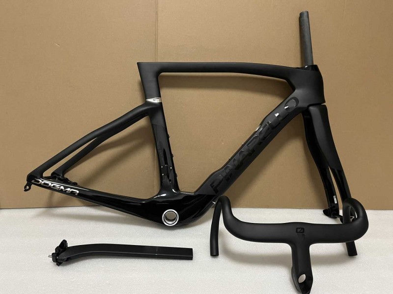 Pinarello New 2025 Dogma F ნახშირბადის ბოჭკოვანი გზის ველოსიპედის ჩარჩო დისკი შავი შავი