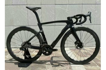 Pinarello New 2025 Dogma fカーボンファイバーロード自転車フレームディスクブラックオンブラック