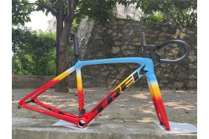 Trek Emonda SLR levyjarru hiilikuituinen maantiepyörän runko Project One