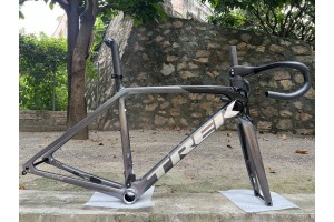 Рама шоссейного велосипеда Trek Emonda SLR с дисковым тормозом из углеродного волокна Project One