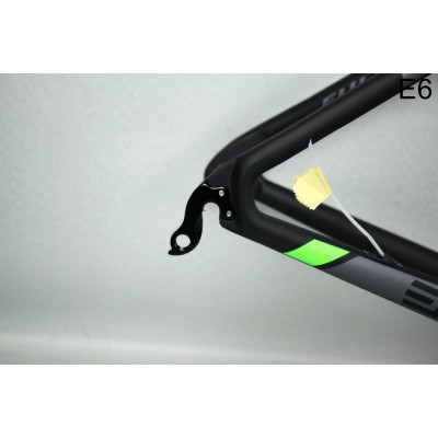 Carbon Fiber Road Bike ველოსიპედის ჩარჩო Mendiz-Mendiz Frame