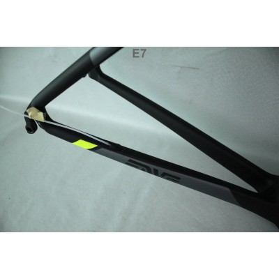 Carbon Fiber Road Bike ველოსიპედის ჩარჩო Mendiz-Mendiz Frame