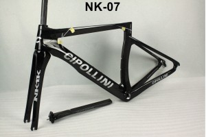 Karbonový nový silniční rám na kolo Cipollini NK1K