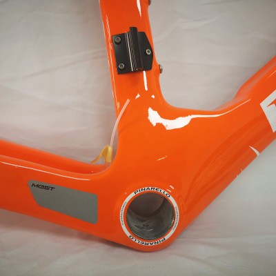 Pinarello DogMa F12 დისკის მხარდაჭერა Carbon Road Bike Frame-Dogma F12 Disc Brake