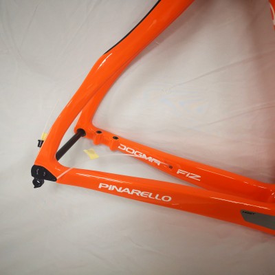 Pinarello DogMa F12 Disk Destekli Karbon Yol Bisikleti Çerçevesi-Dogma F12 Disc Brake