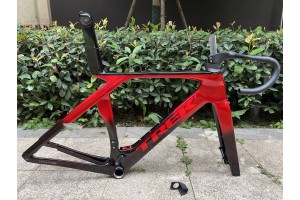 Cadre de vélo de route en fibre de carbone Trek Madone SLR Gen7 rouge avec noir